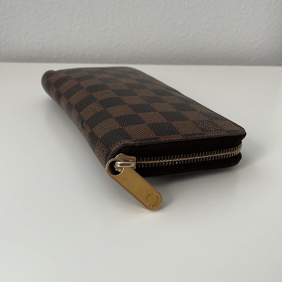 Louis Vuitton Zippy Wallet - Picture 3 of 9